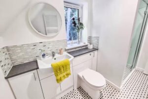 Faebait Lodge bathroom